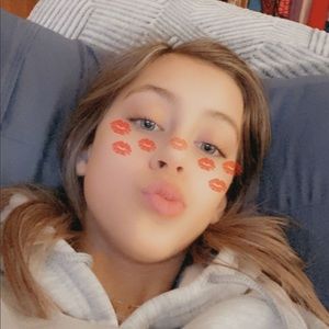 Meet your Posher, Jillian